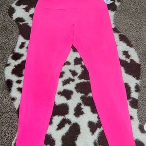 NWT HOT pink UGG leggings